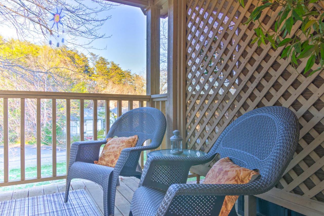Studio With Resort Amenities 1 Mi To Lake Lure Εξωτερικό φωτογραφία